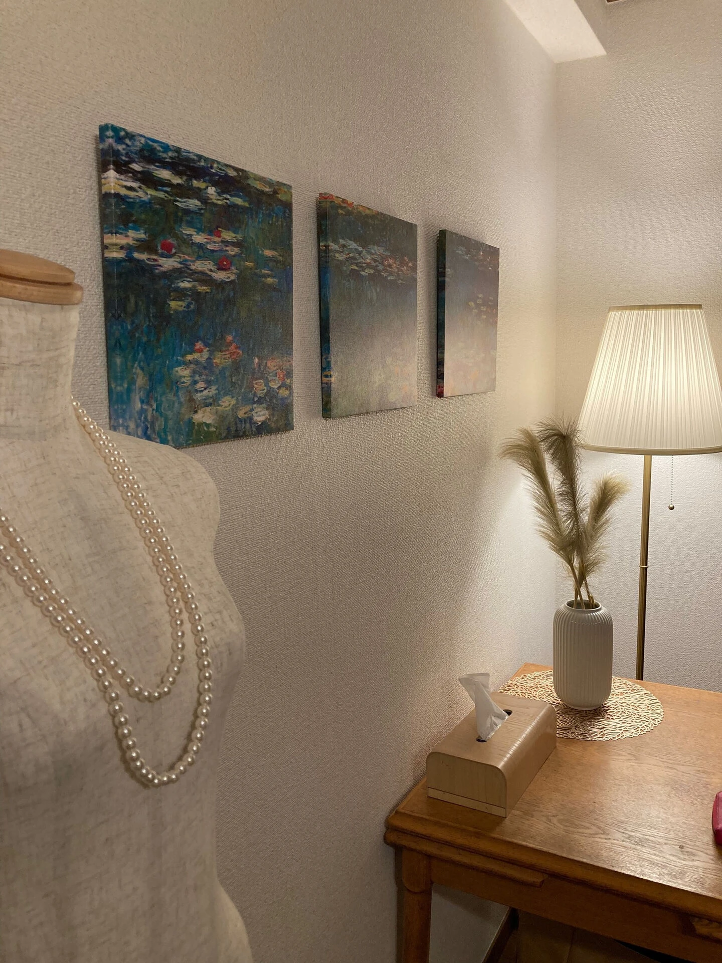 Lara luanaの店内から、ひとこま